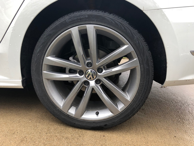I really do like these wheels. VW does a good job with wheels in general and the lug bolts really help keep the overall look clean.